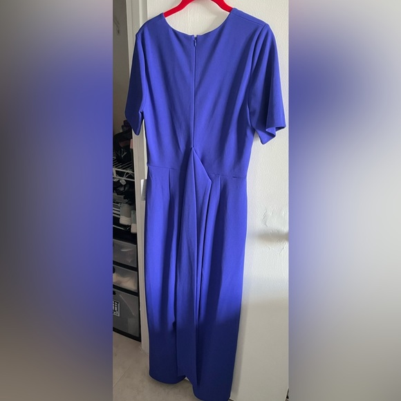 Badgley Mischka Ladies Jumpsuit - Picture 2 of 2